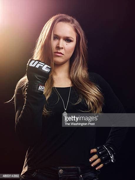 39 Ronda Rousey Swimsuit Stock Photos & High